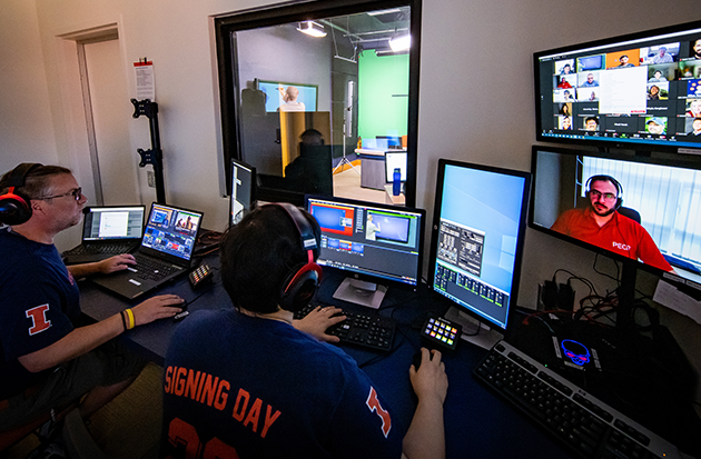 GIes online behind the scene techs GIes online behind the scene techs